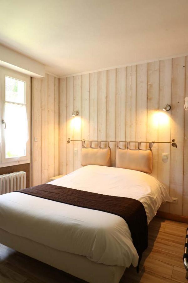 Le Vieux Moulin Hotel Hede-Bazouges ภายนอก รูปภาพ