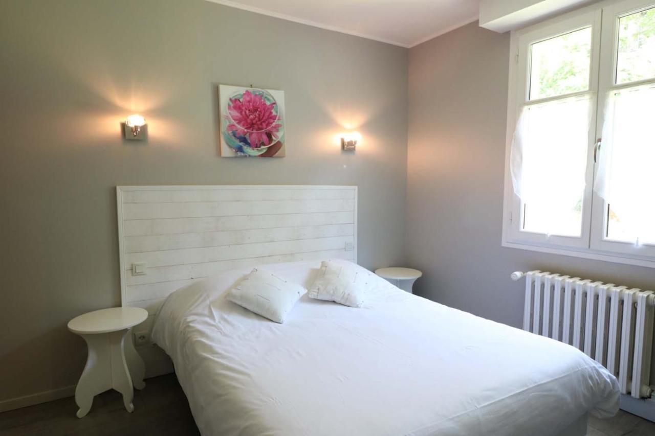 Le Vieux Moulin Hotel Hede-Bazouges ภายนอก รูปภาพ
