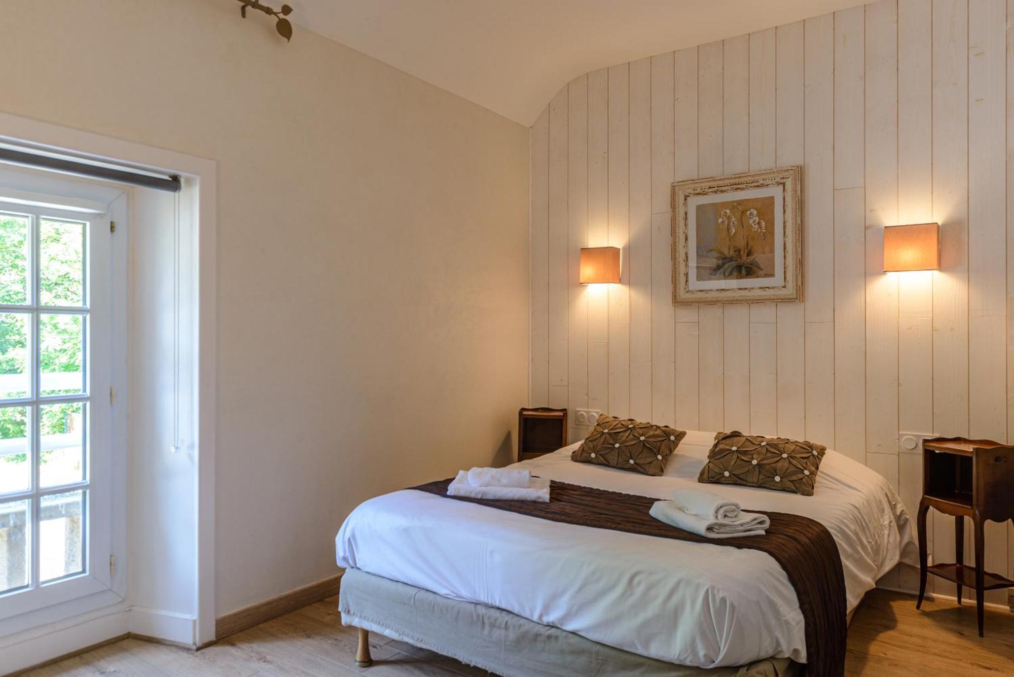 Le Vieux Moulin Hotel Hede-Bazouges ภายนอก รูปภาพ